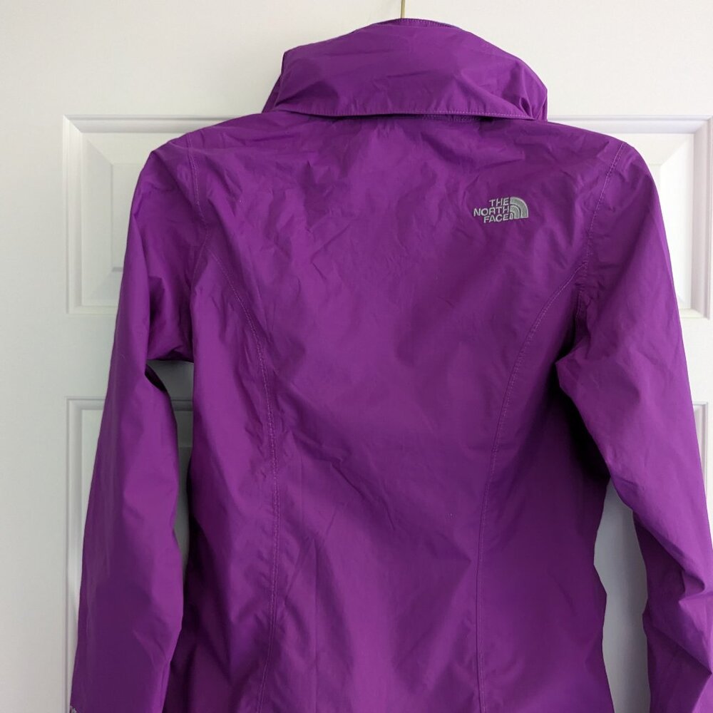 The North Face Breathable Rain Jacket - Size XS - Berry Pink - Picture 2 of 6